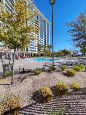 1 bedroom condo F1 / Superbowl Availability